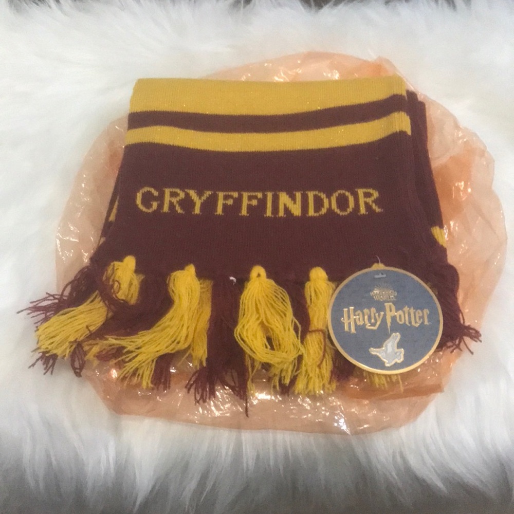 Harry Potter scarf, NWT $40